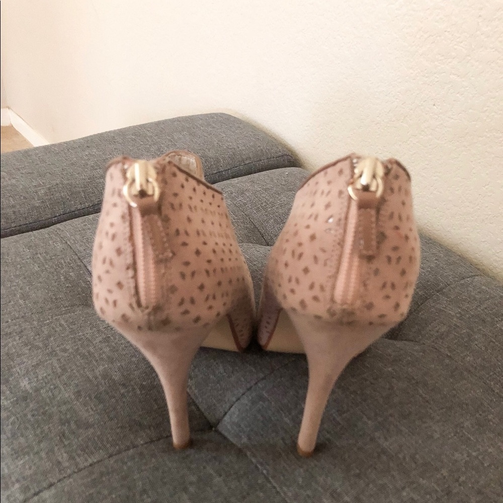 High heels - Picture 3 of 4